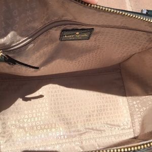 kate spade Bags - Kate Spade Green Crocodile Embossed Satchel kate spade Bags - Kate Spade Green Crocodile Embossed Satchel